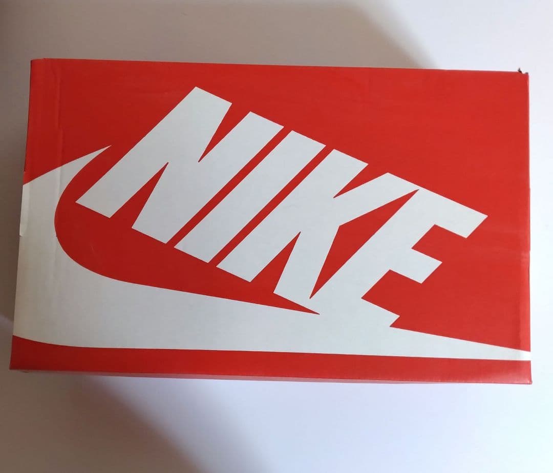 Nike Dunk Low　エアジョーダン　SB supreme　stussy