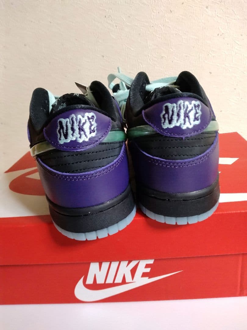 Nike Dunk Low　エアジョーダン　SB supreme　stussy