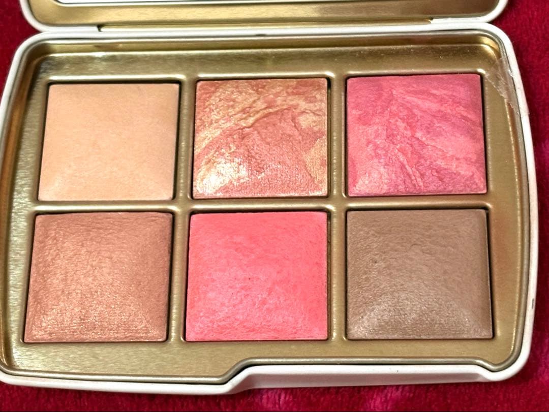 アワーグラス　HOURGLASS AMBIENT フェイスパレット