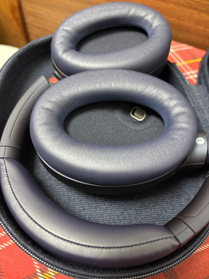 SONY WH-1000XM4 ワイヤレスヘッドホン　ミッドナイトブルー