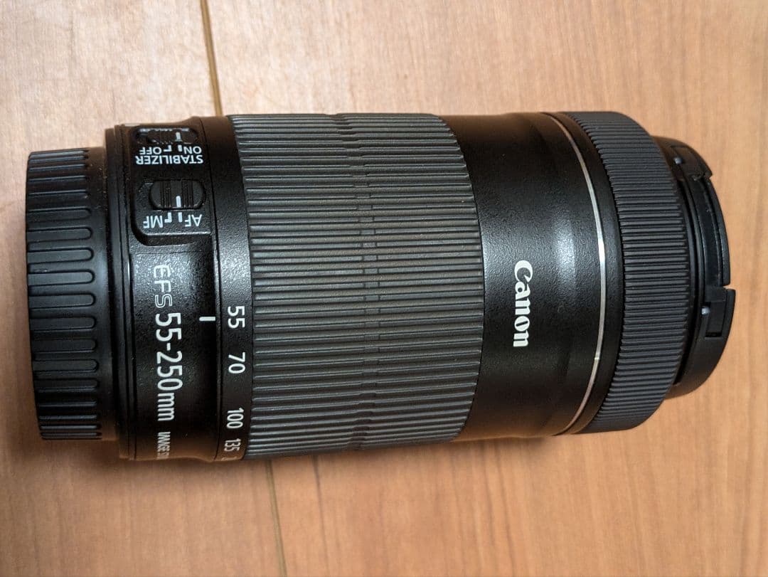Canon EF-S 55-250mm F4-5.6 望遠ズームレンズ