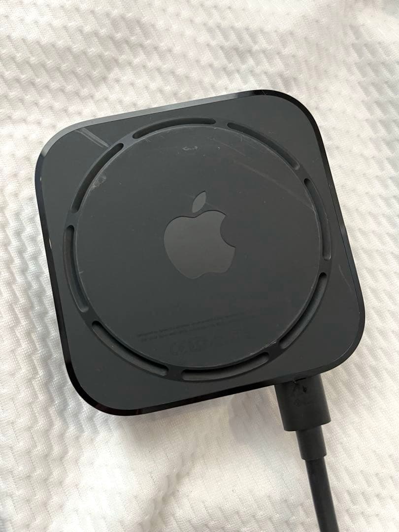 Apple TV 本体 リモコン付き（4K 32G 第一世代）