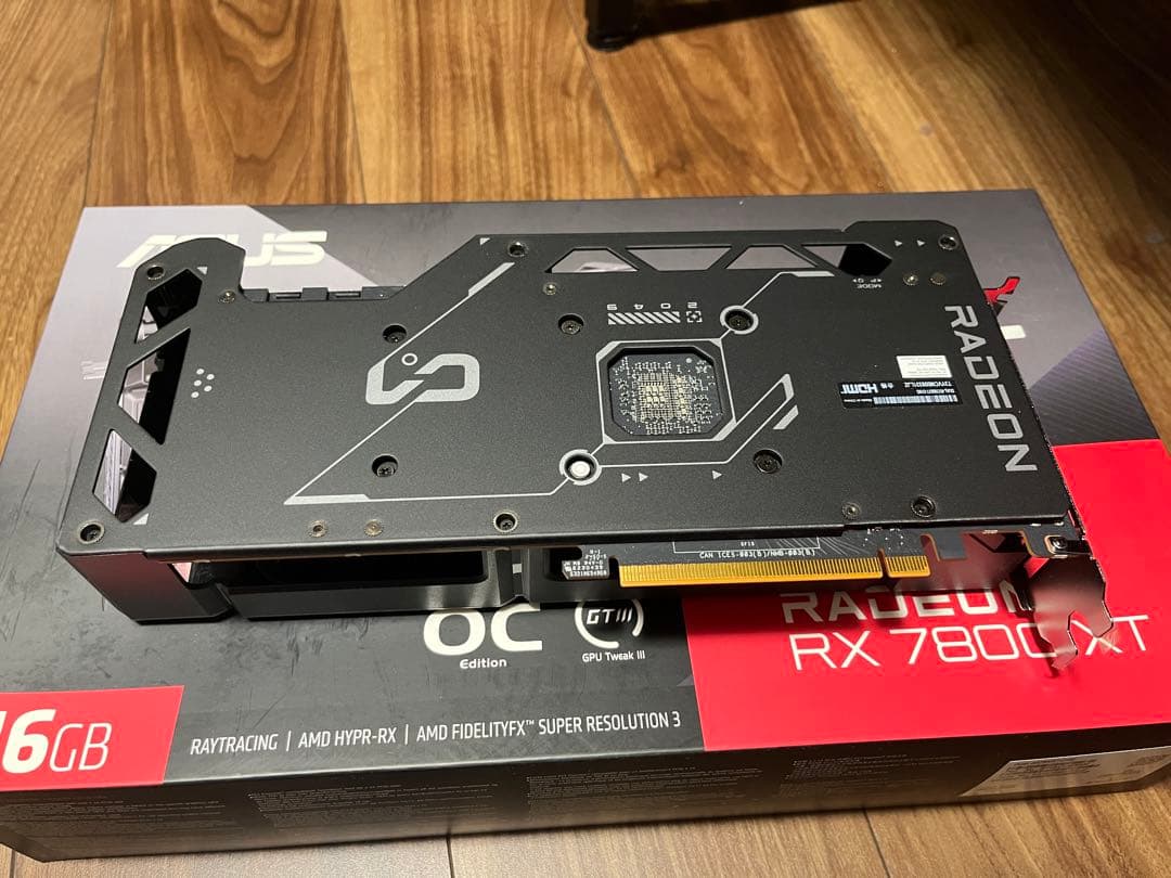 グラフィックボード・グラボ・ビデオカード ASUS Radeon RX 7800 XT OC 16GB