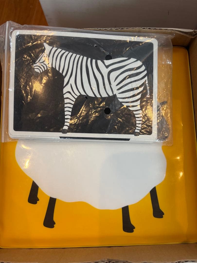 ワールドワイドキッズ　絵本と知育玩具のセット