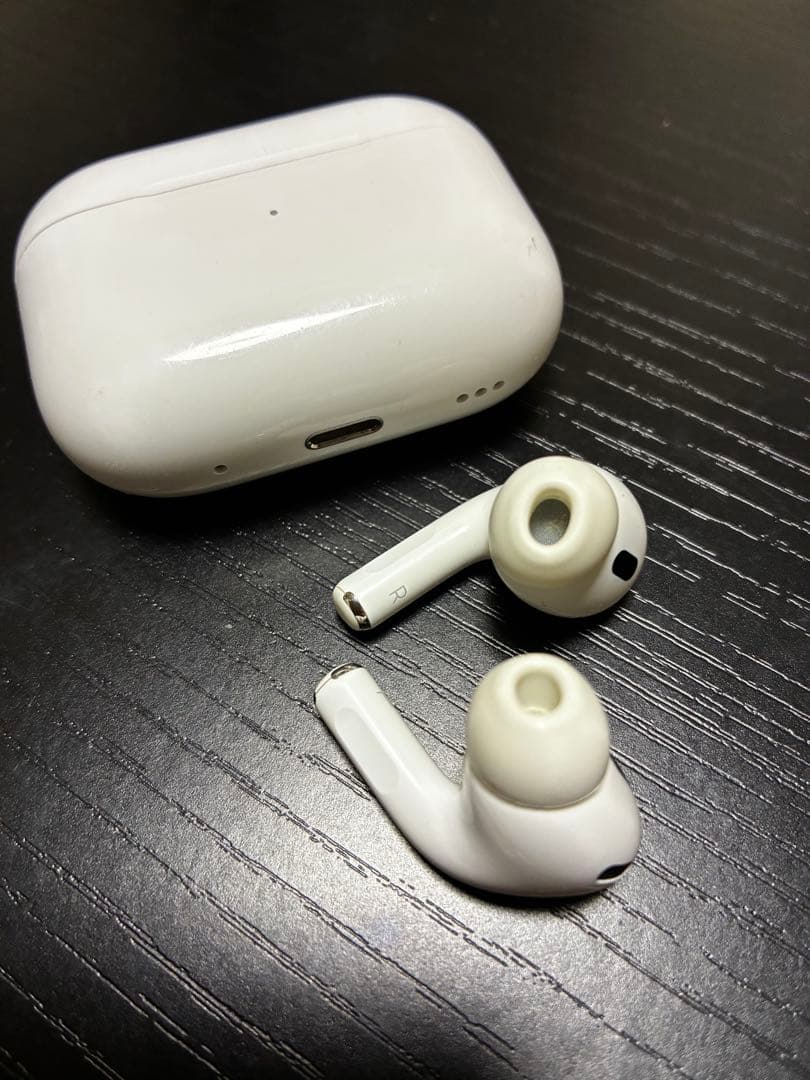 お買い得AirPods 第2世代 ＆ Echo Dot（第5世代）セット‼︎