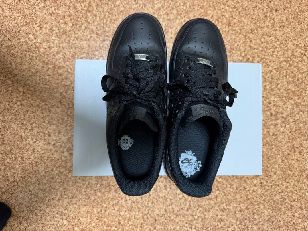 Nike Air Force 1 ブラック