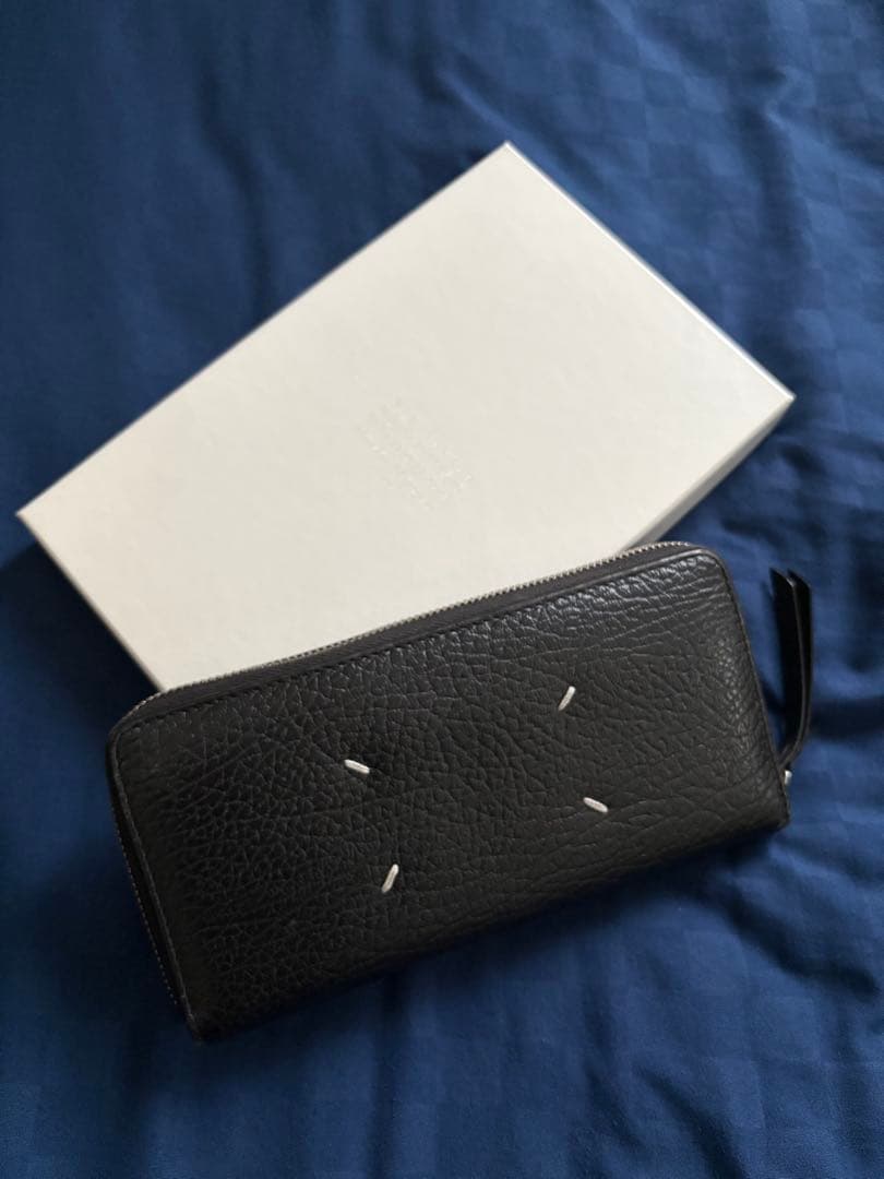 メゾンマルジェラ　アラウンドジップ長財布