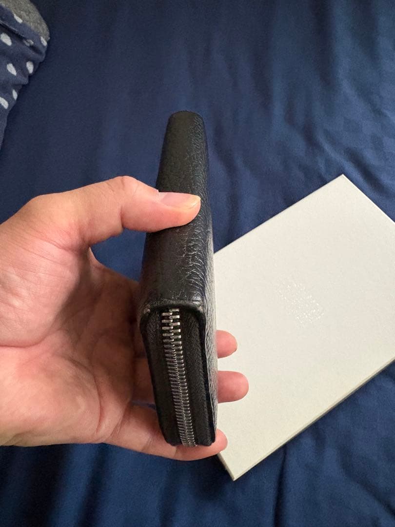 メゾンマルジェラ　アラウンドジップ長財布