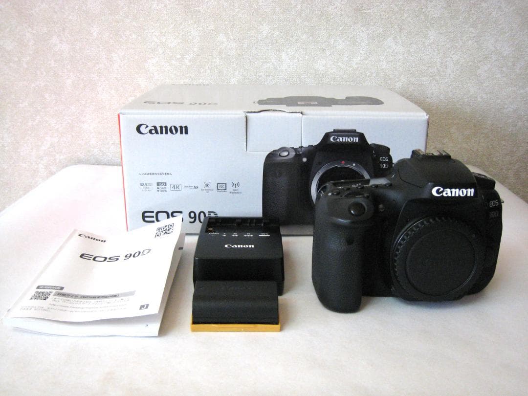 Canon EOS 90D　バッテリー・充電器付き
