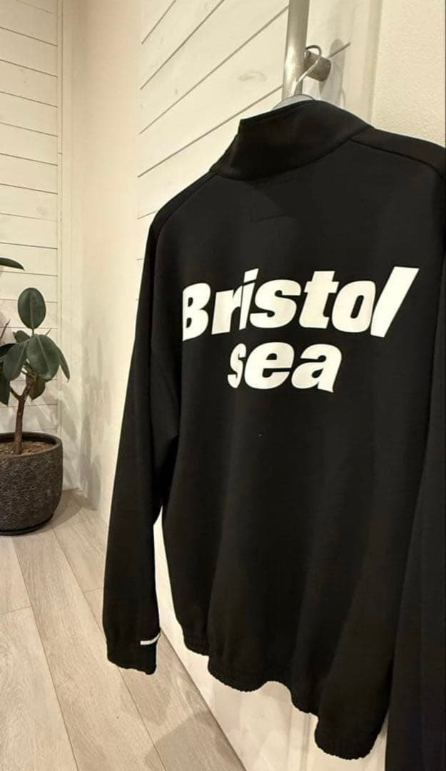 FCRB ×WIND AND SEA トラックジャケット新品　ブリストルSOPH