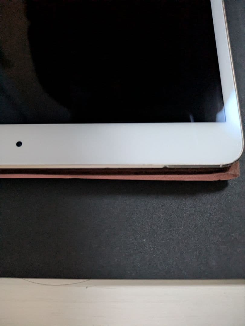 iPad pro 10.5 64GB 1部傷あり