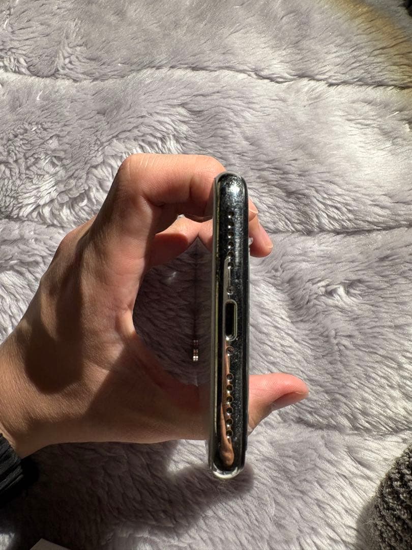 iPhone X ホワイト 64GB バッテリー残量100% 画面ひび割れ