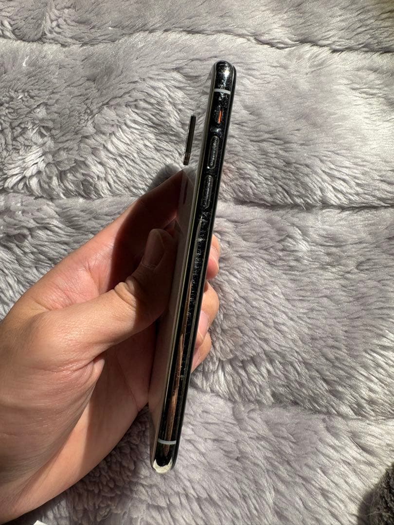 iPhone X ホワイト 64GB バッテリー残量100% 画面ひび割れ