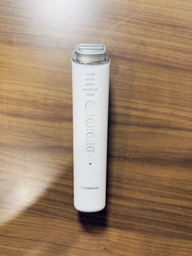 新品パナソニック イオン美顔器 イオンブースト マルチ EX EH-SS85-W