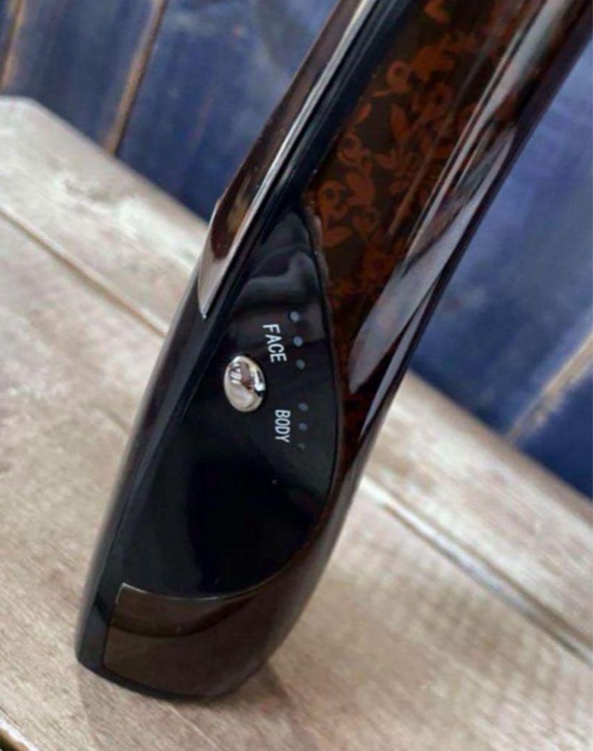 PYR パイラナイト（PYR NIGHT）美容機器　美顔器　顔、全身に