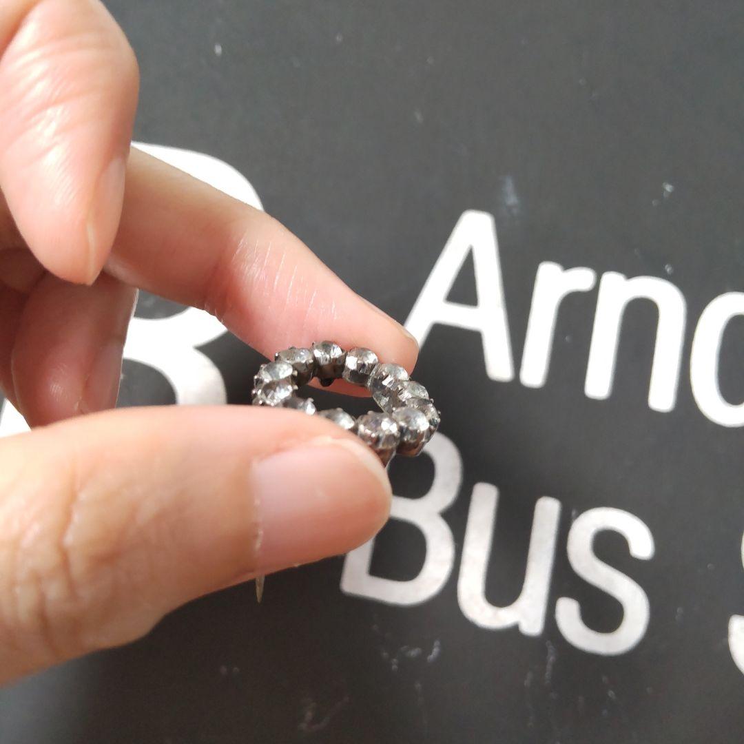 イギリスアンティーク　ミニブローチ