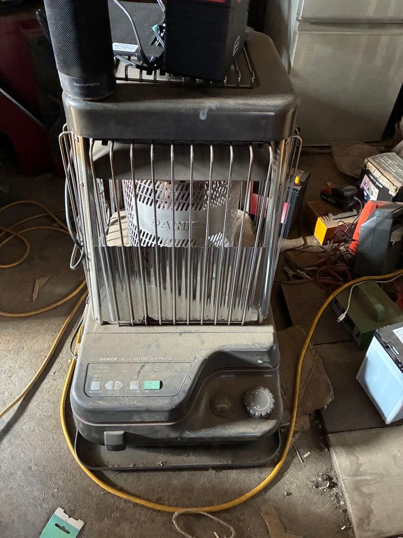 桶川市発　引き取り限定　DAINICHI ブルーヒーター FM-152 業務用