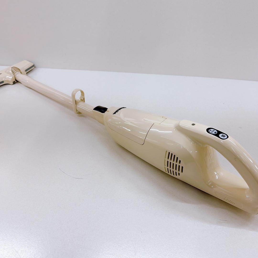 【極美品】 Makita　マキタ　充電式クリーナ　CL115FD　紙パック仕様