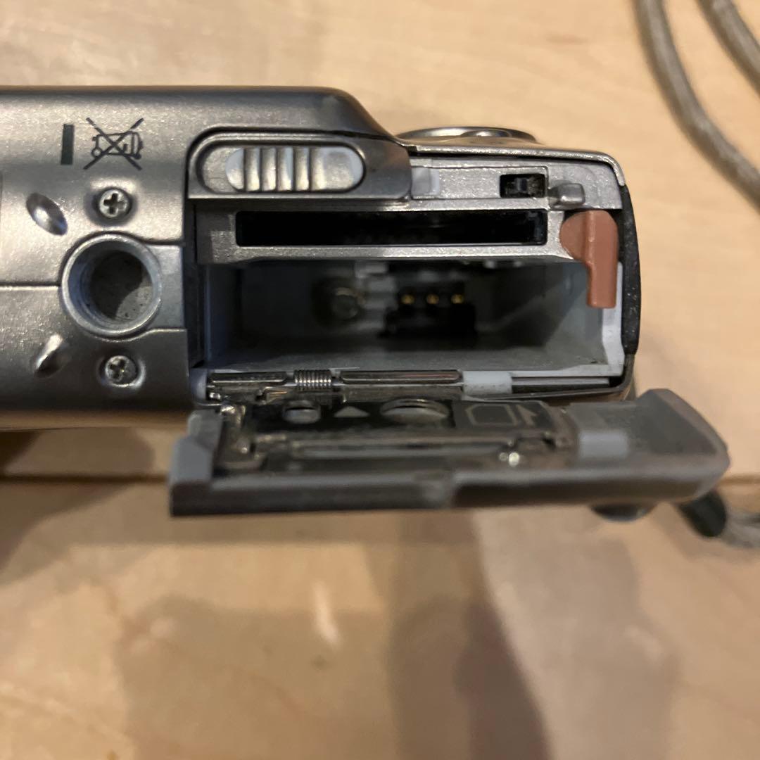 Canon IXY DIGITAL 1000 シルバー　PC1206 ジャンク