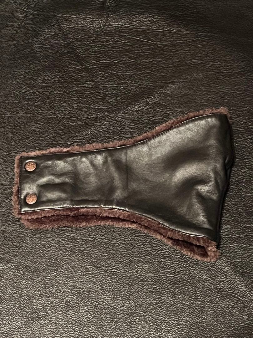 AT-DIRTY アットダーティー　レザーネックウォーマー　完売品