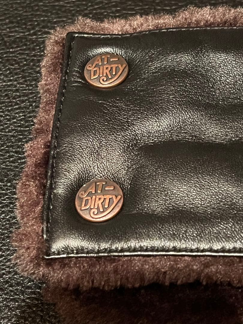 AT-DIRTY アットダーティー　レザーネックウォーマー　完売品