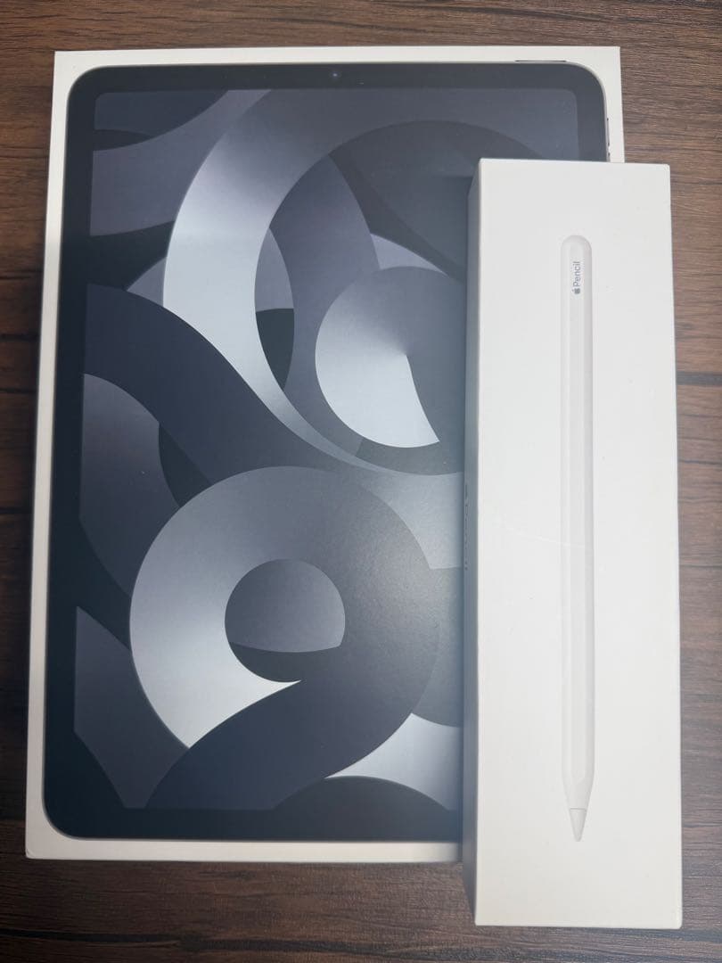 iPad Air (第5世代) + Apple Pencil (第2世代)