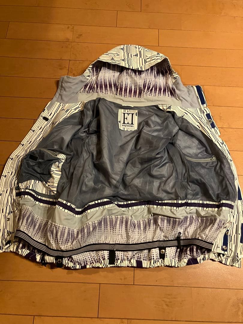 ENLIGHTENMENT（エンライトメント） スノーボードウェア