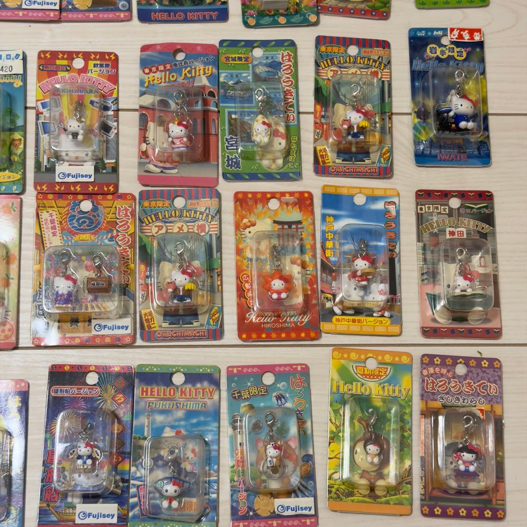 ハローキティ サンリオ ご当地キティ キーホルダー 43点まとめ売り