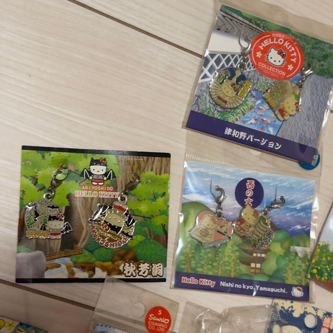 ハローキティ サンリオ ご当地キティ キーホルダー 43点まとめ売り