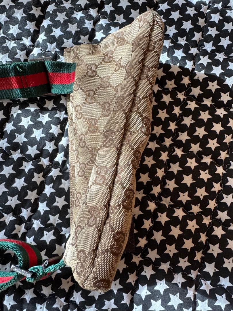 Gucci GGパターン ボディバッグ