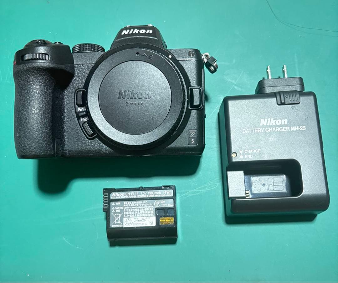 美品　Nikon Z 5 デジタル一眼レフカメラ