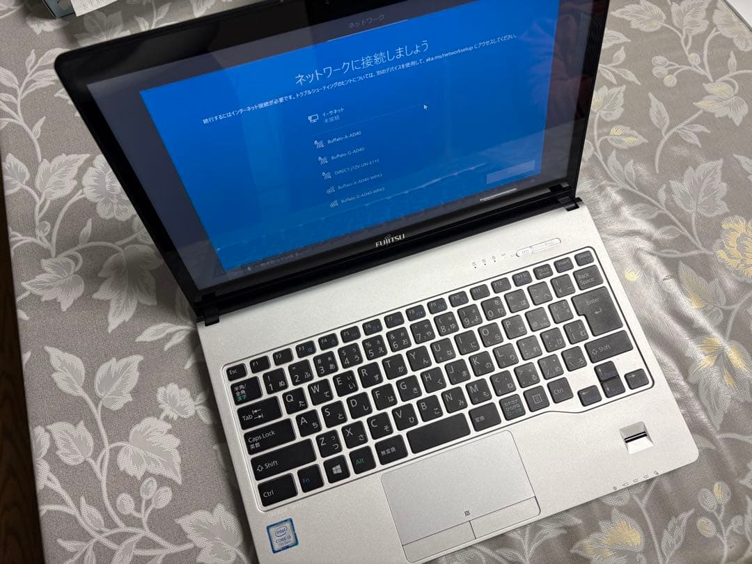 富士通 LIFEBOOK SH90/B1