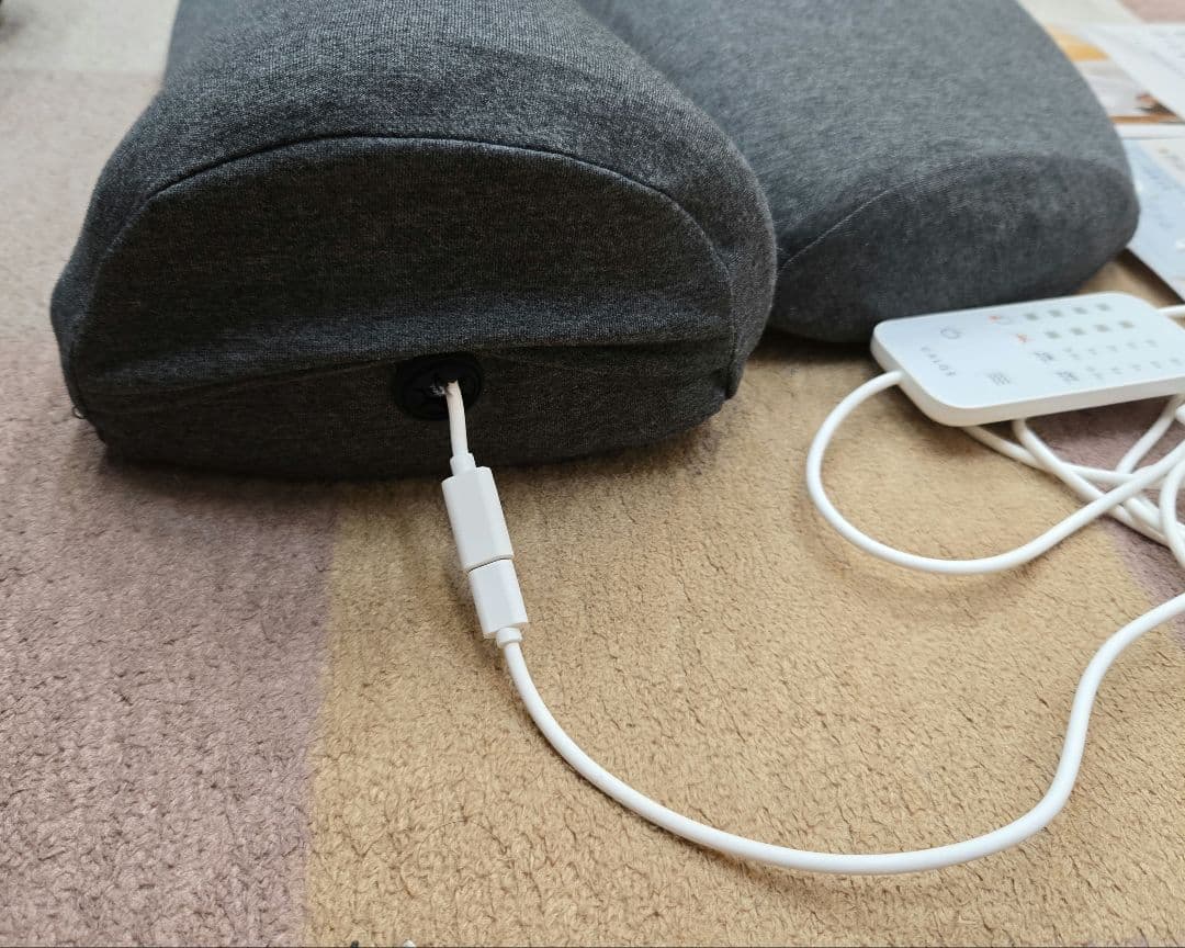 首と肩がホッとする枕　PLUS　CALQS