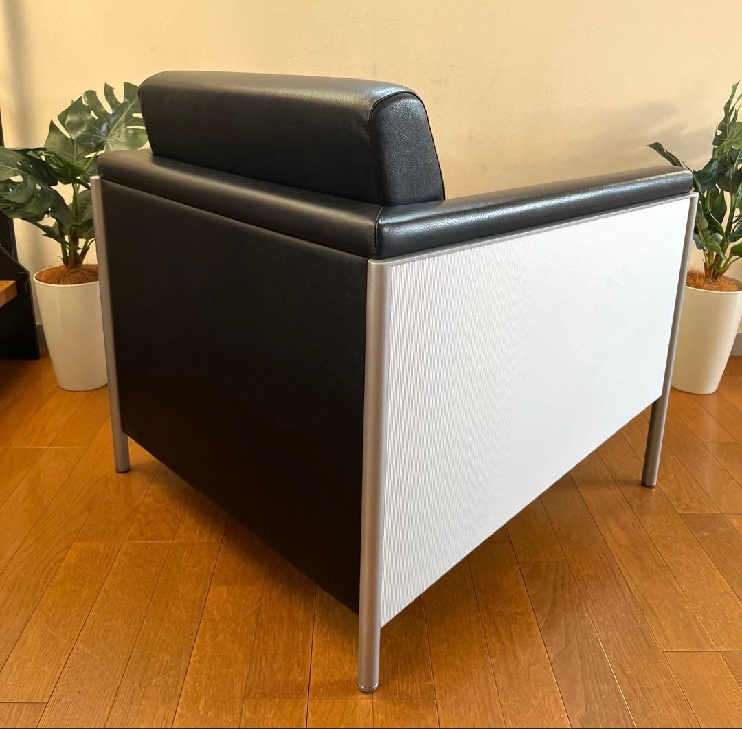 イトーキ　MEZZO ラウンジチェア　① 本革　21万　モダン　シングルソファ