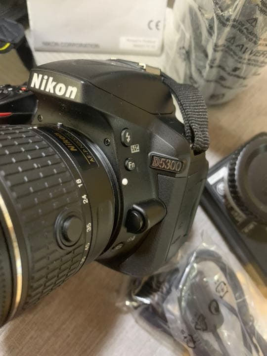 Nikon D5300 一眼レフカメラ