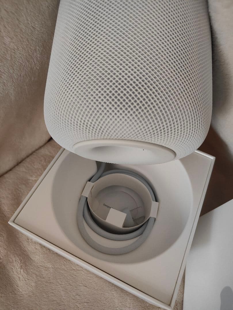 R*R様 未使用Apple Pod 第一世代ホワイトMQHV2J/A