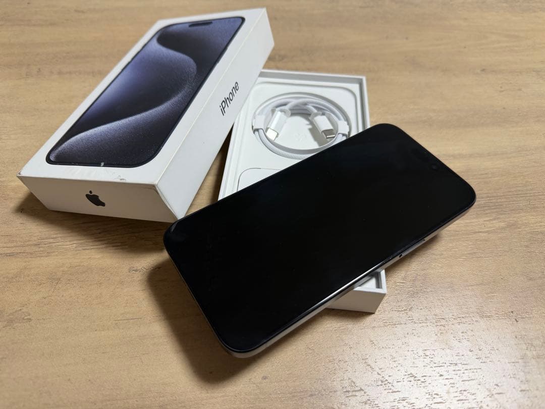 iPhone 15 pro max 256GB 箱・充電ケーブル付き 即購入可