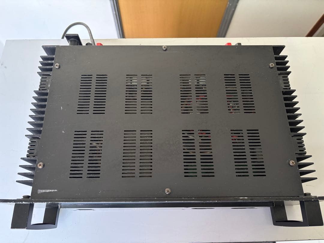 YAMAHA プロフェッショナルシリーズ パワーアンプ PC-1002