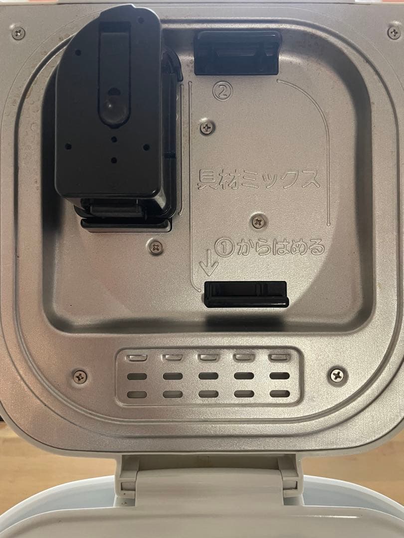 メンダコ 様　TIGER IHホームベーカリー　KBD-X 2型　1斤タイプ