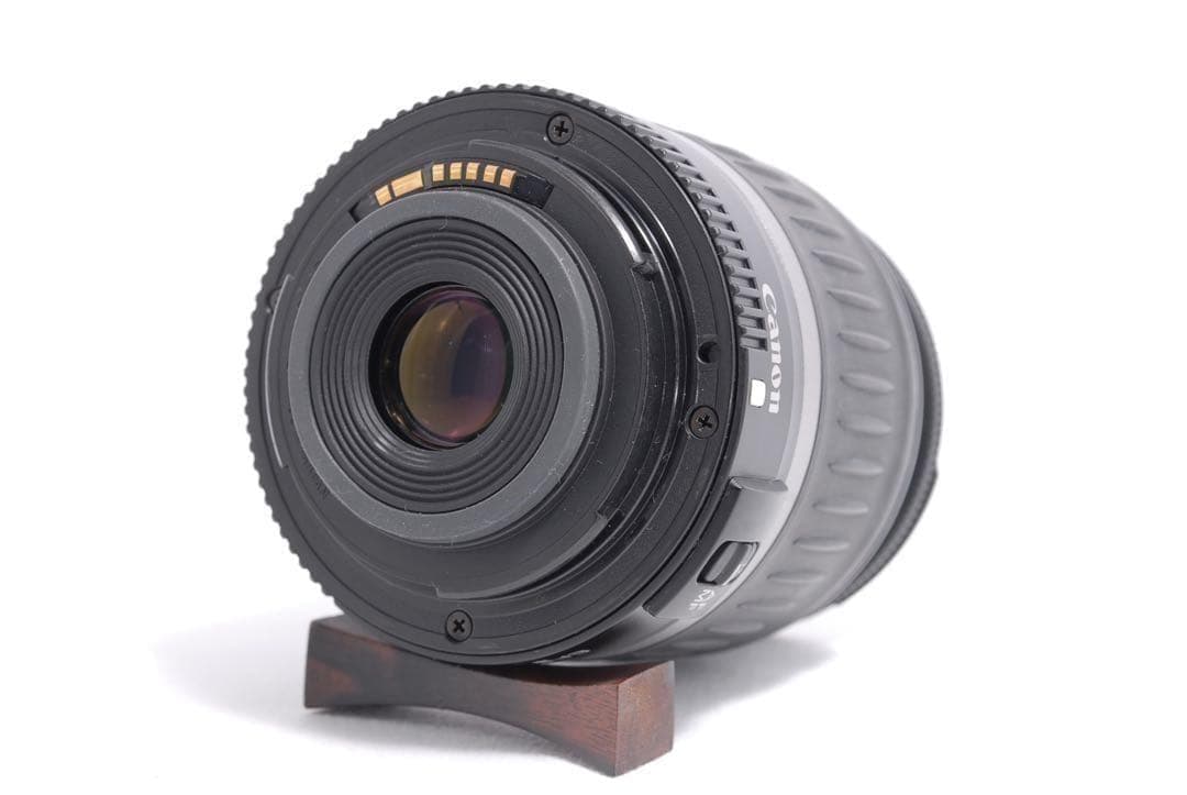 極上品✨ショット極少2100回‼️Canon Kiss X3✨一眼レフデビューに！