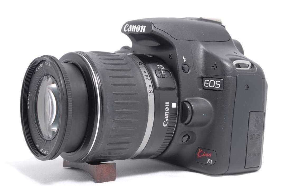 極上品✨ショット極少2100回‼️Canon Kiss X3✨一眼レフデビューに！