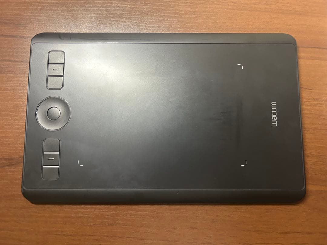 Wacom Intuos Pro Small（PTH-460） Sサイズ