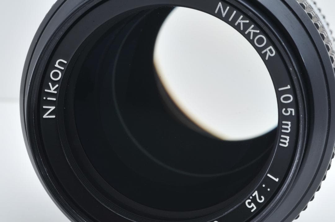 ■美品■ ニコン Nikon NIKKOR 105mm F2.5 Ai レンズ