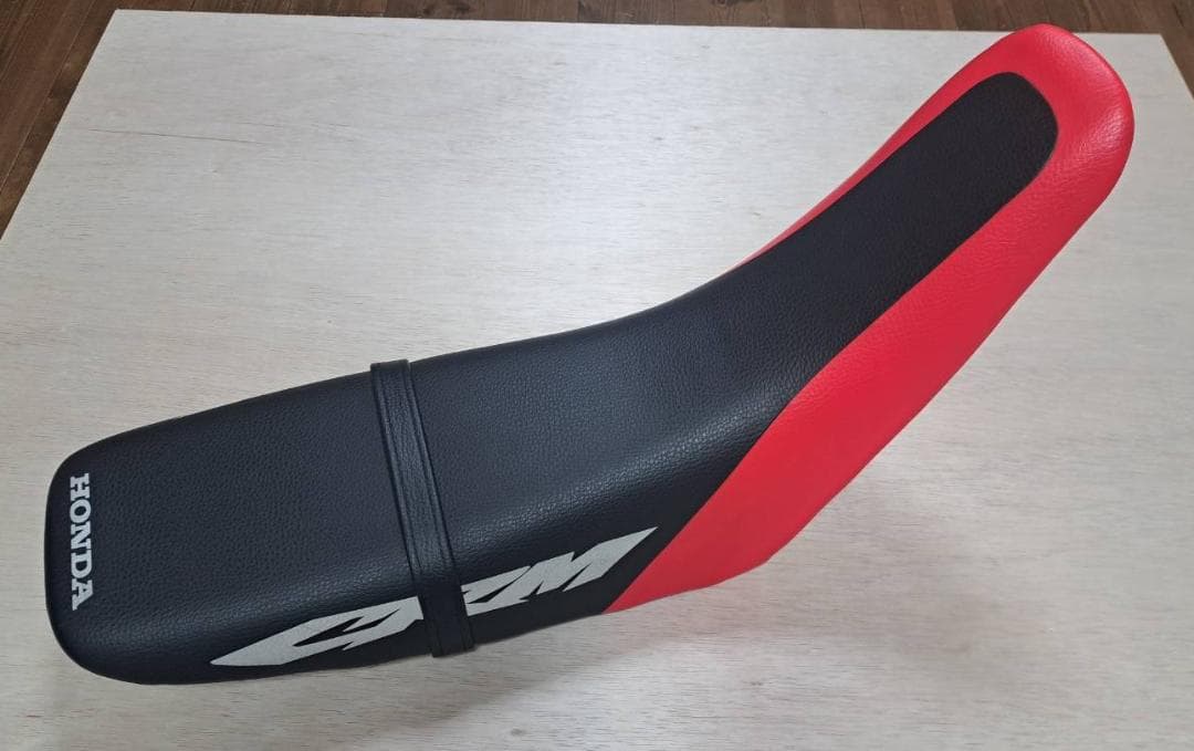 ホンダ　CRM250AR　シート