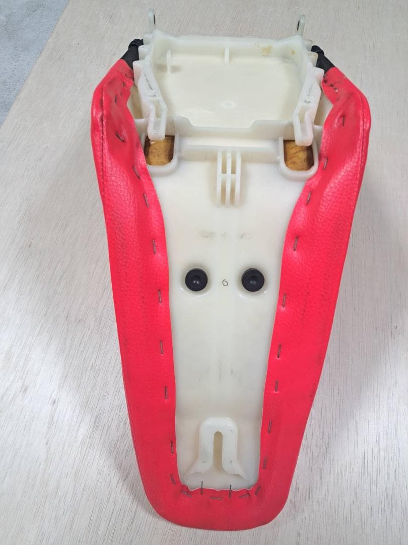 ホンダ　CRM250AR　シート