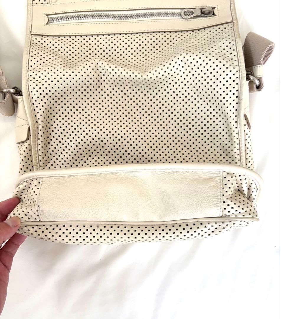 美品　BALLY メッセンジャーバッグ