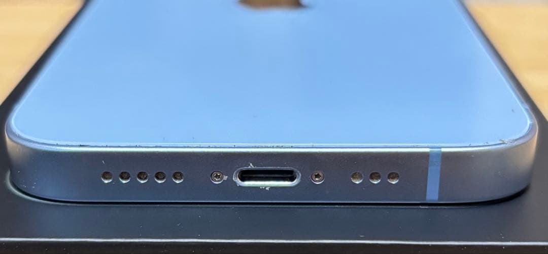 【美品】iPhone 14 256GB ブルー　新品バッテリー　スマホ本体