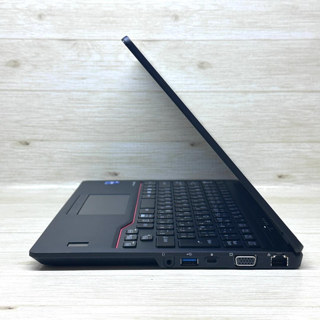 ★軽量モデル★メモリ12GB 第11世代Corei5 FHD 富士通 H68