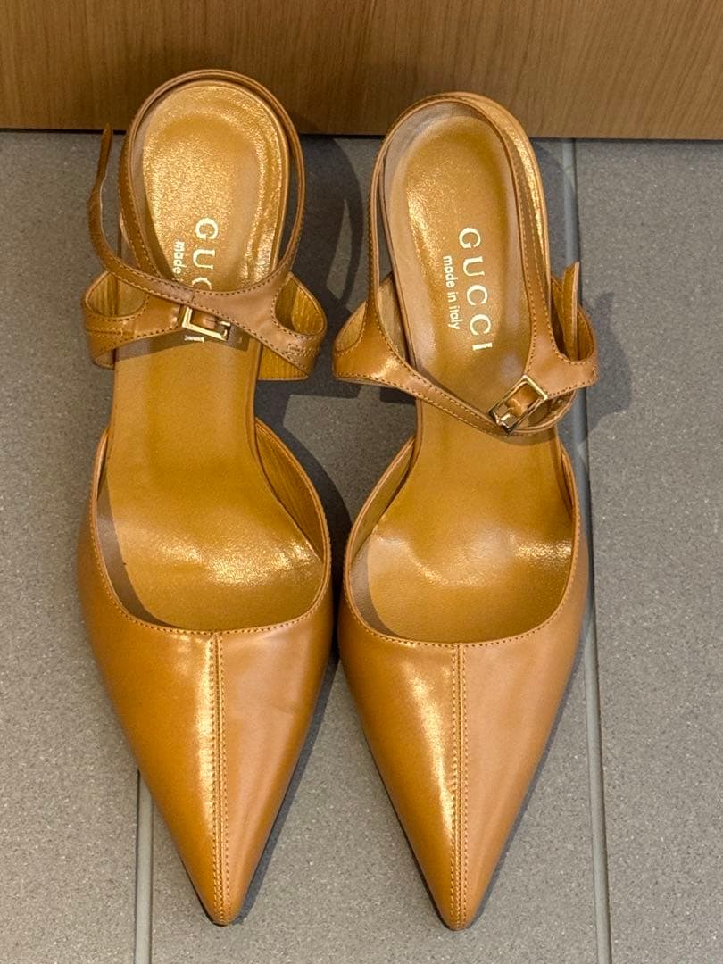 GUCCI サイズ39 C パンプス