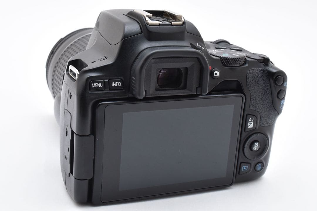 ☆ Canon EOS Kiss X10/CANON EF 28-80mm ☆